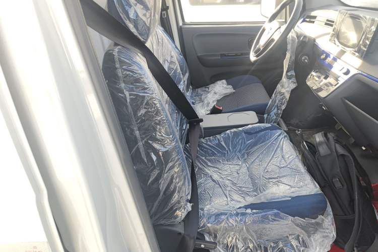 Used Dongfeng Yufeng EM27 2024 EM27L BYD CATL 41.86 kWh
