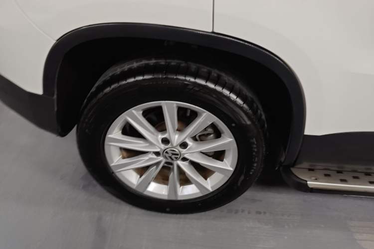 Used Volkswagen Tiguan 2016 280TSI Automatic Two-Wheel Drive Silk Road Comfort Edition
