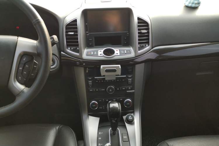 Used Chevrolet Captiva 2014 2.4L 4x4 Flagship Edition 7 Seats