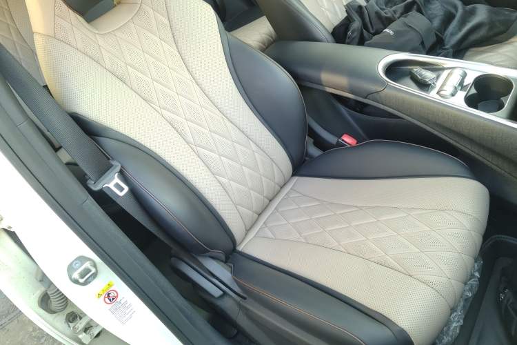 Used BYD Dolphin 2023 420 km Fashion Edition
