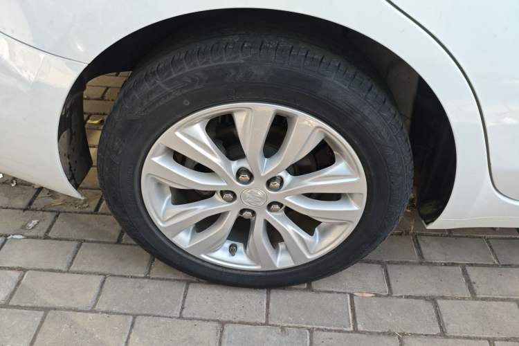 Used Buick GT 2021 1.3T Automatic Mild Hybrid Entry Model
