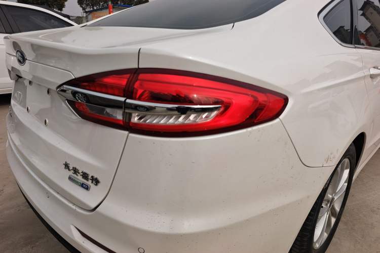 Used Ford Mondeo 2018 EcoBoost 180 Smart Control Fashion Model China VI Standard
