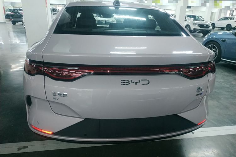 Used BYD Qin L 2025 EV 545KM Cloud Suspension Edition
