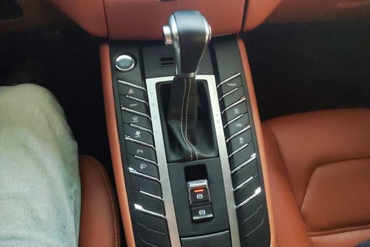 Used Zotye SR9 2017 2.0T Automatic Ultimate Light Edition