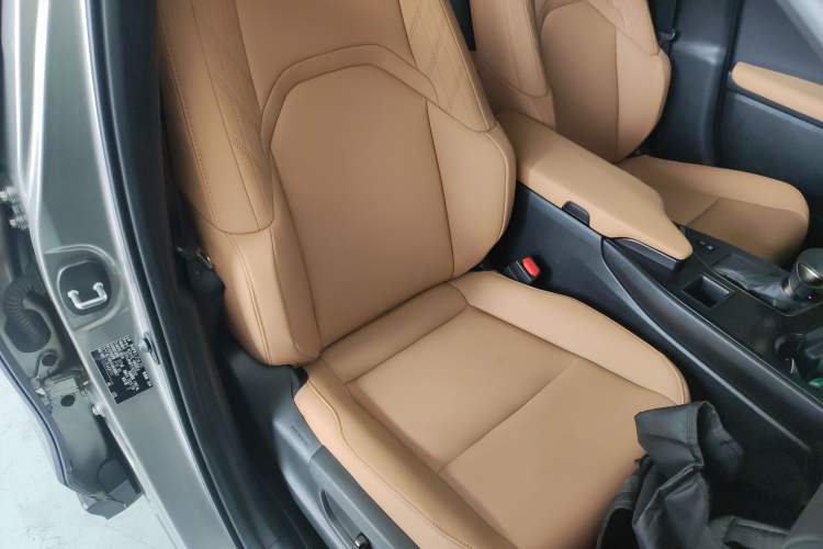 Used Lexus UX 2022 260h Explore-Cool Edition