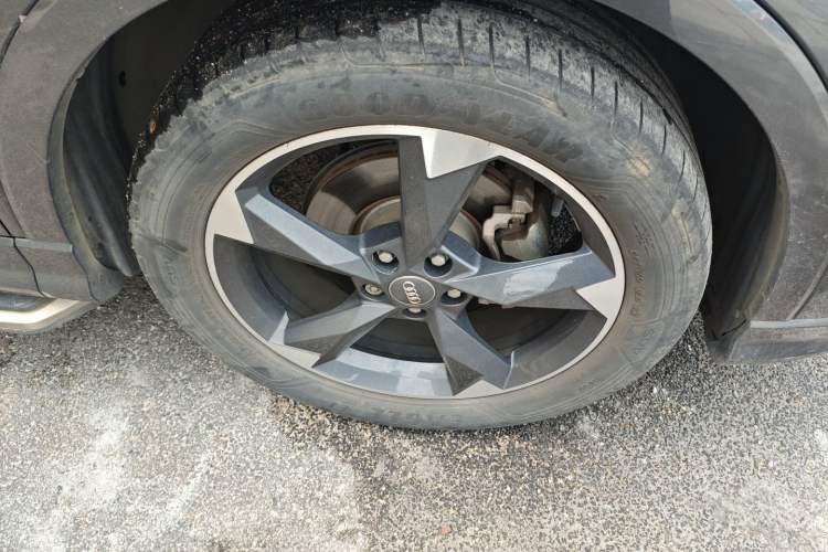 Used Audi Q3 2020 35 TFSI Fashion Dynamic Model