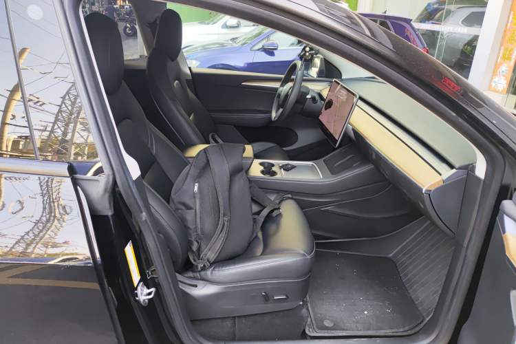 Used Tesla Model Y 2021 Standard Range Rear-Wheel Drive Version