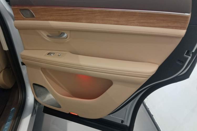 Used Hima AITO M7 2024 1.5T Rear-Drive Plus Version 5 Seats
