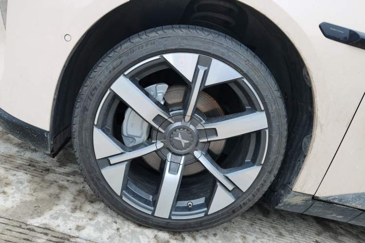 Used XPeng MONA M03 2024 620 with Ultra-Long Range
