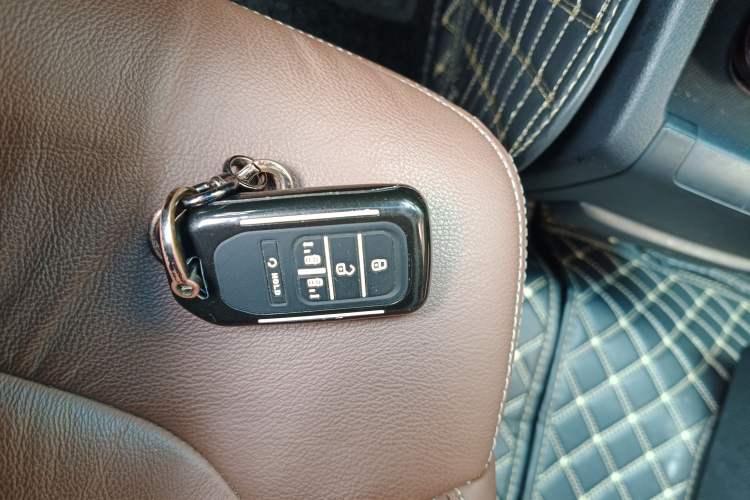 Used Honda Elysion 2019 2.0L Hybrid Supreme Edition
