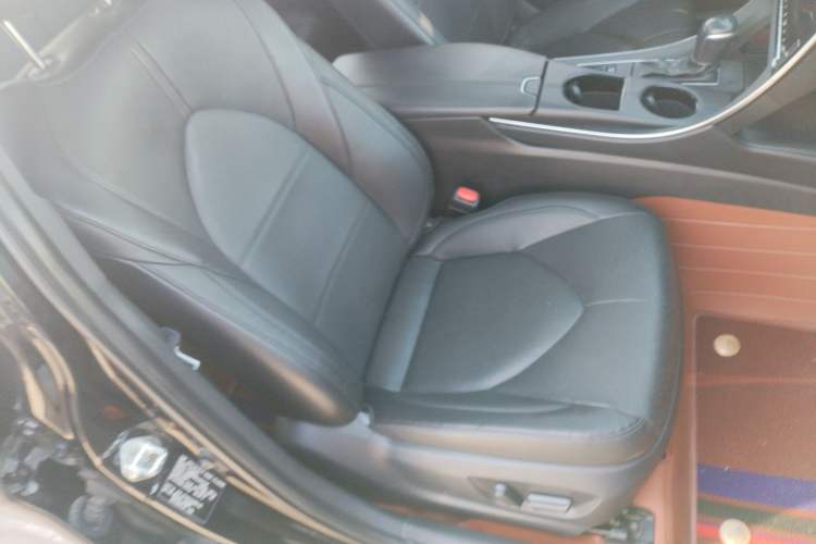 Used Toyota Avalon 2019 2.0L XLE Premium Edition China VI
