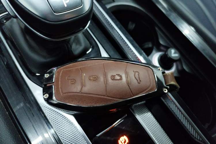 Used Hongqi H5 2024 2.0T Automatic Smart Connect Flagship Edition