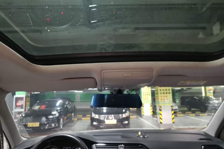 Used Volkswagen Tiguan L 2019 330TSI Automatic Two-Wheel Drive Smart Luxury Version China VI Standard