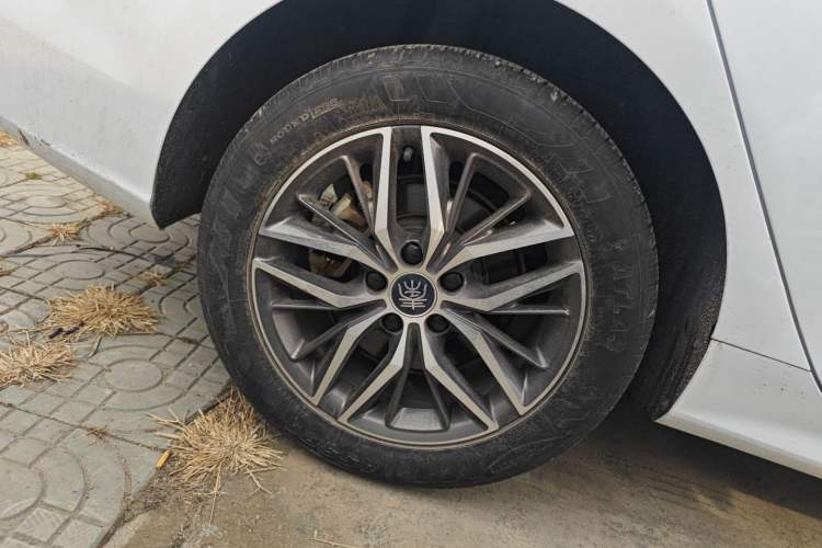 Used BYD Qin PLUS 2021 DM-i 120KM Prestige Model
