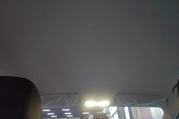 Used Roewe i5 2023 1.5L Manual Comfort Edition
