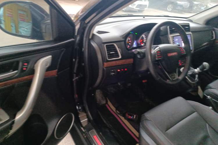 Used Haval H6 2014 Sport Version 1.5T Manual Two-Wheel Drive Elite Edition
