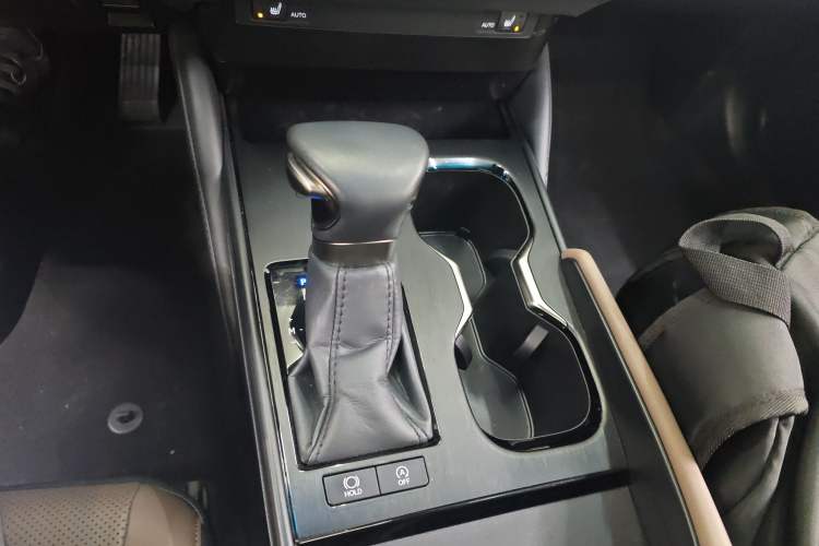 Used Lexus ES 2023 200 Excellence Edition