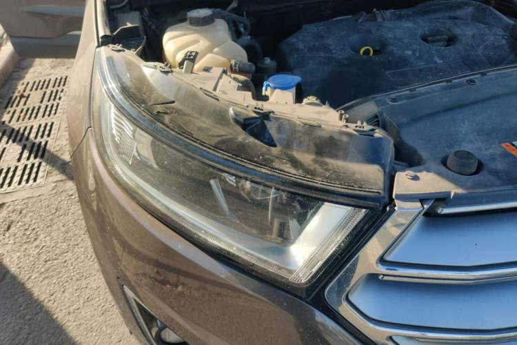 Used Ford Edge 2015 2.0T GTDi Four-Wheel Drive Prestige Model
