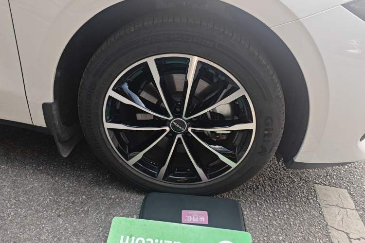 Used Roewe D7 2025 DMH 125km World Champion Excellence Edition
