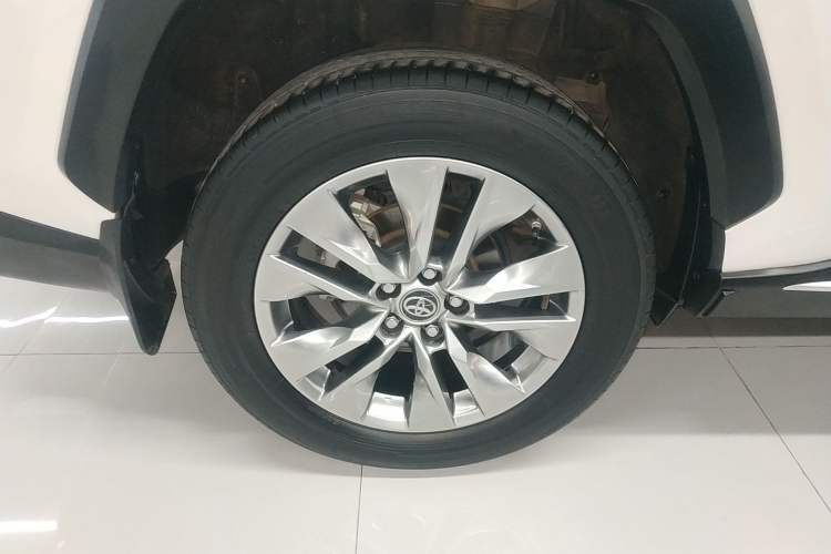 Used Toyota Wildlander 2022 Dual-Engine 2.5L E-CVT Two-Wheel Drive Luxury PLUS Edition
