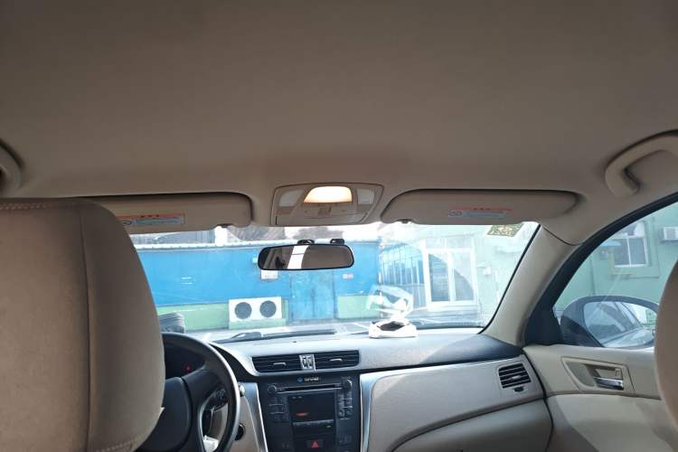 Used Suzuki Kizashi 2011 2.4L Two-Wheel Drive Manual Standard Edition
