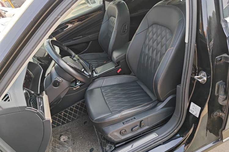 Used Volkswagen Passat 2021 330TSI Luxury Edition