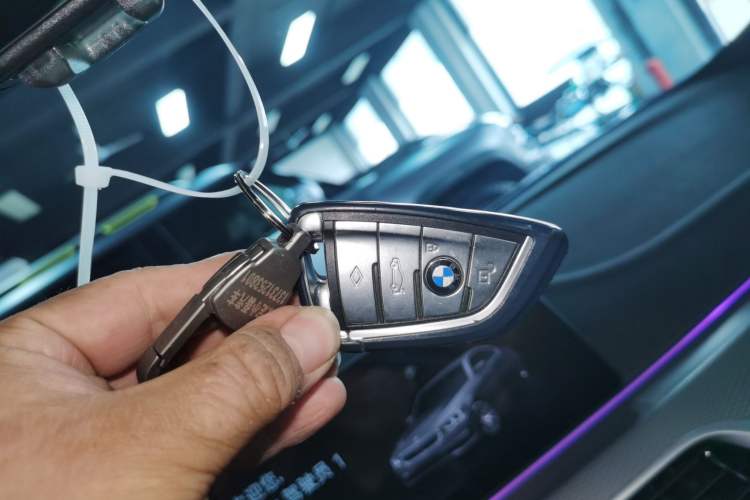 Used BMW 5 Series (Import) 2019 525i M Sport Package
