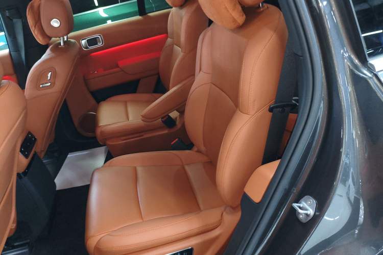 Used Li Auto L8 2024 Ultra Model
