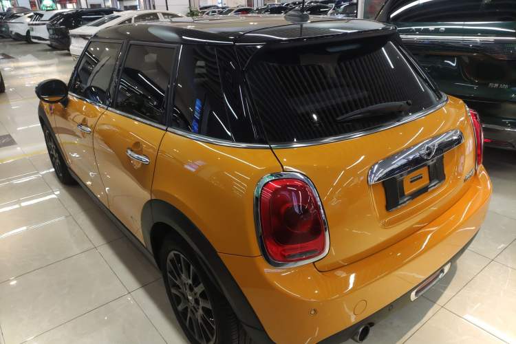 Used  MINI 2016 1.5T COOPER Five-Door Edition
