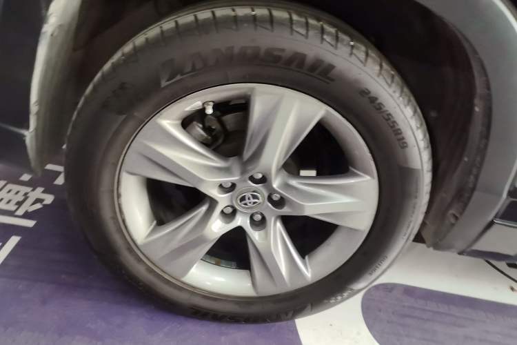 Used Toyota Highlander 2015 2.0T Four-Wheel Drive Luxury Edition 7-Seater
