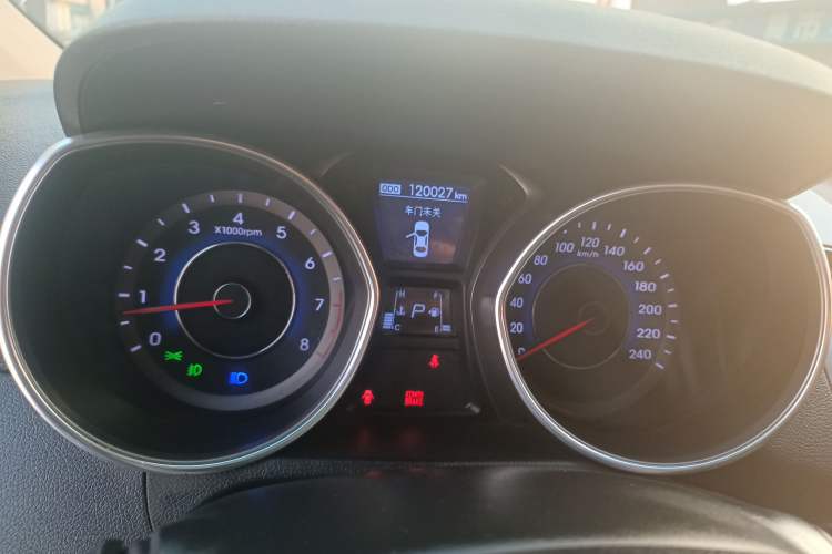 Used Hyundai Elantra 2013 1.6L Automatic Luxury Model