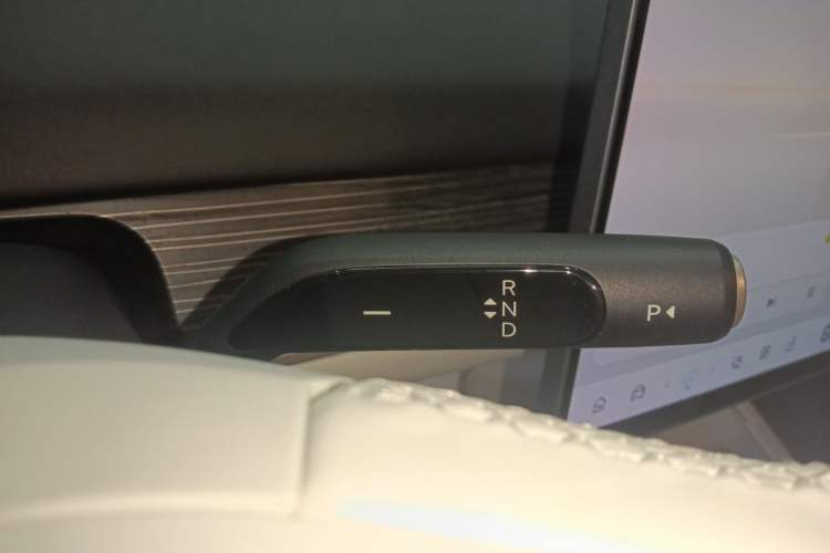 Used ONVO L60 2024 60 kWh Rear-Drive Version
