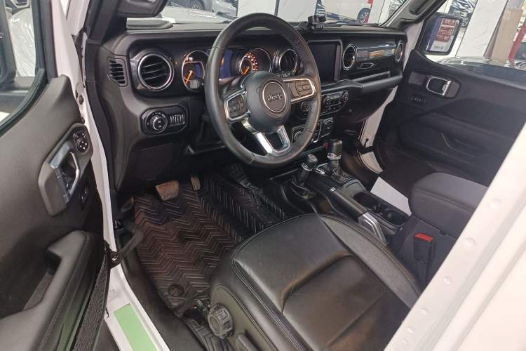 Used  Wrangler 2022 2.0T High Altitude Four-Door Edition
