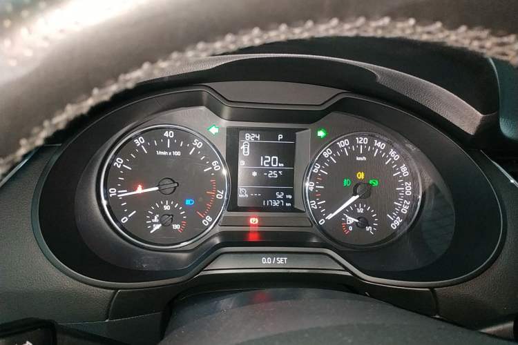 Used Skoda Octavia 2017 1.6L Automatic Chuanxing Edition
