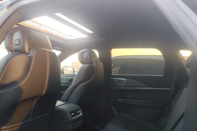 Used Cadillac XT5 2025 2.0T Prestige Version