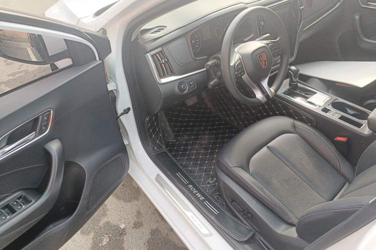 Used Roewe i6 2020 PLUS 1.6L CVT 4G Connected Glory Flagship Edition