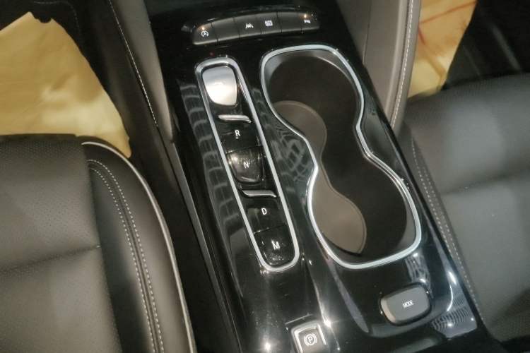 Used Buick Envision 2023 Encore S 552T Two-Wheel Drive Luxury Model
