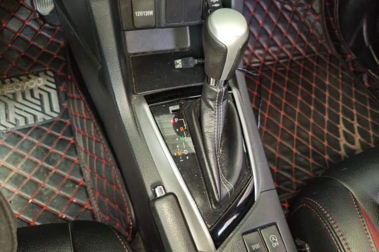 Used Toyota Levin 2017 Revised Version 185T CVT Elite Edition China VI Standard
