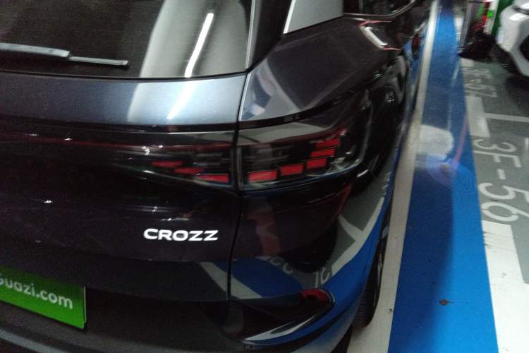 Used Volkswagen ID.4 CROZZ 2021 Long-Range Lite PRO Two-Wheel Drive Version
