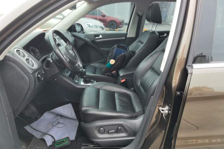 Used Volkswagen Tiguan L 2015 1.8TSI Automatic Two-Wheel Drive Luxury Model
