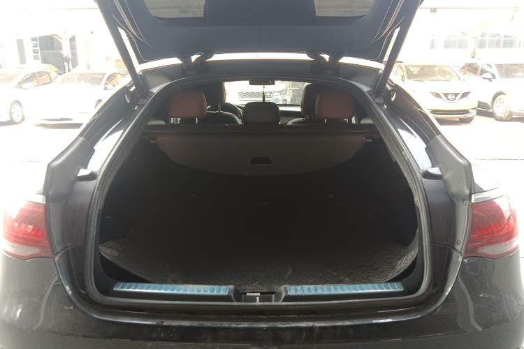 Used Mercedes-Benz GLC Coupe 2020 GLC 260 4MATIC Coupe SUV