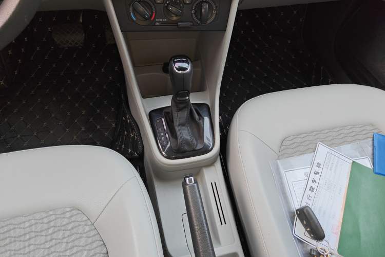 Used Skoda Rapid 2016 1.6L Automatic Chuanxing Edition
