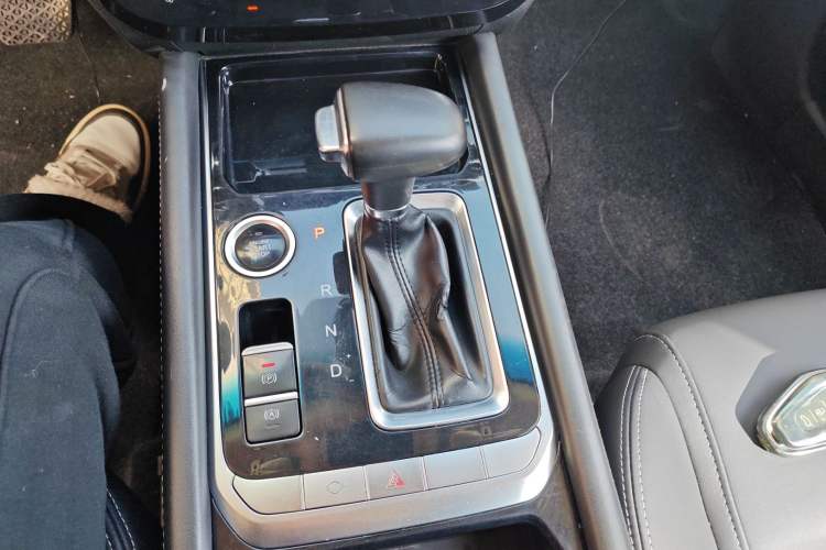 Used JETOUR X90 2019 1.6T DCT Luxury Touring Edition 7 Seats China VI Standard
