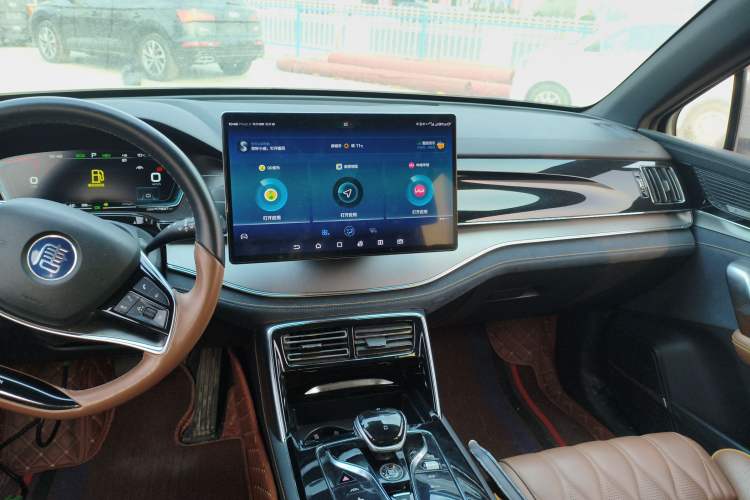 Used BYD Tang New Energy 2021 DM 2.0T Four-Wheel Drive High-Performance Flagship Model
