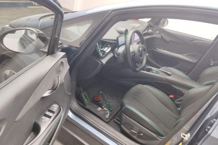 Used BYD Dolphin 2024 Honor Edition 420km Fashion Version
