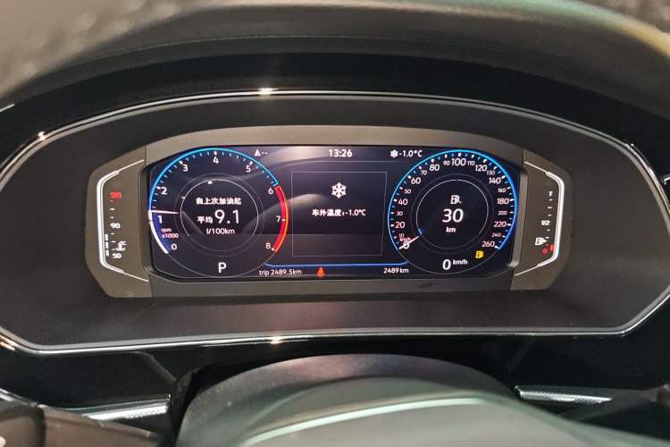 Used Volkswagen Passat 2025 Outstanding Model 380TSI Starry Dragon Glorious Edition
