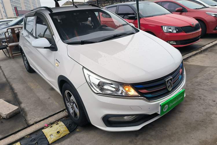 Used Baojun 310 2017 1.5L Automatic Fashion Model
