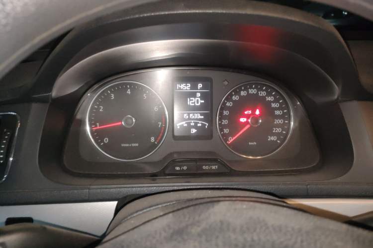 Used Volkswagen Gran Lavida 2013 1.6L Automatic Comfort Model