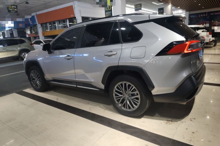 Used Toyota Wildlander 2023 2.0L CVT Two-Wheel Drive Luxury PLUS Edition