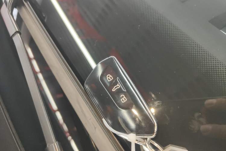 Used Volkswagen Tiguan L 2024 PRO 380TSI Four-Wheel Drive R-Line Prestige Edition
